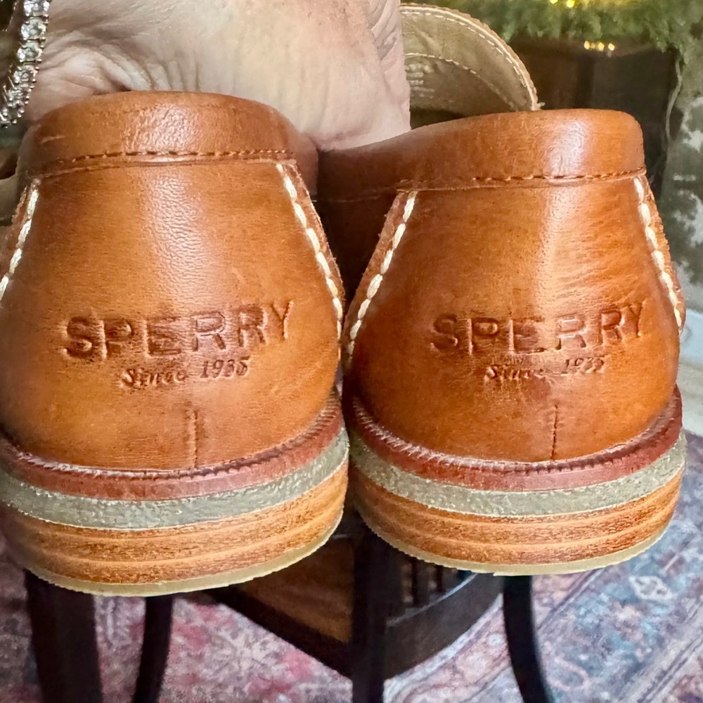 Classic Brown Leather Loafers - Picture 7 of 7